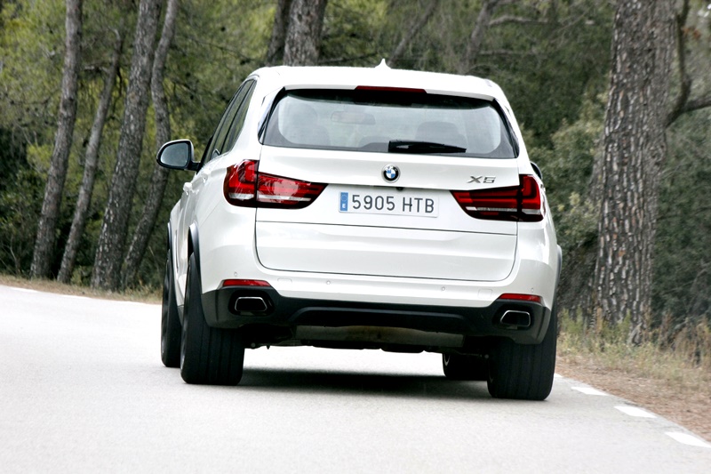 BMW X5 xDrive 50i - fotografia: www.luxury360.es